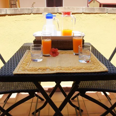 Il Piccolo Giardino & Breakfast فيلاّسيمِيوس